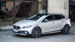 Volvo V40 II Cross Country 2.0 D4 - galeria redakcyjna - lewy bok