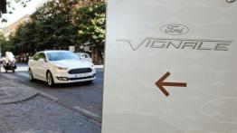 Ford Vignale Mondeo Sedan (2015) - widok z przodu