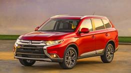 Mitsubishi Outlander III Facelifting (2016) - wersja amerykańska - widok z przodu