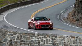 Jaguar F-Type S Manual Coupe (2016) - widok z przodu