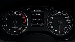 Audi A3 Sportback g-tron (2013) - komputer pokładowy