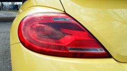 Volkswagen Beetle Hatchback 3d 1.4 TSI 160KM - galeria redakcyjna - lewy tylny reflektor - wyłączony