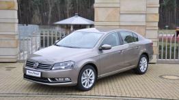 Volkswagen Passat B7 - galeria redakcyjna - lewy bok