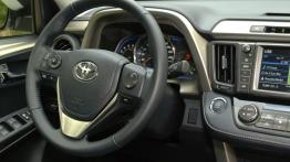 Toyota RAV4 IV - galeria redakcyjna - kierownica