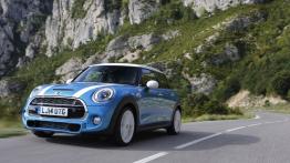 Mini Cooper S 2014 - wersja 5-drzwiowa - widok z przodu