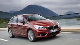 BMW 218d Active Tourer (2014) - widok z przodu
