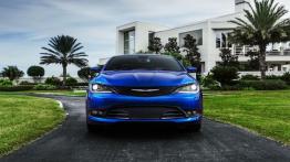 Chrysler 200S (2015) - widok z przodu