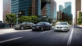 BMW 420d Gran Coupe (2014) - przód - reflektory włączone
