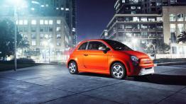 Fiat 500e - prawy bok
