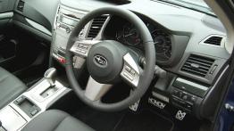 Subaru Legacy Kombi 2010 - pełny panel przedni