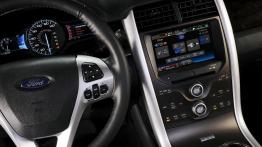 Ford Edge Sport - kokpit