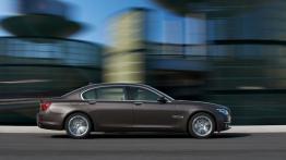 BMW serii 7 F02 Facelifting - prawy bok