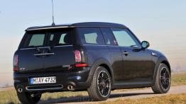 Mini Cooper SD Clubman 50 Hampton - widok z tyłu