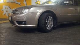 Ford Mondeo III Kombi - galeria społeczności - zderzak przedni