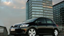 Toyota Auris - lewy bok
