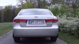 Hyundai Sonata - widok z tyłu