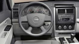 Jeep Cherokee 2007 - kokpit