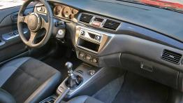 Mitsubishi Lancer EVO IX - pełny panel przedni