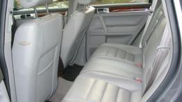 Volkswagen Touareg 4.2 V8 (310 KM) - galeria redakcyjna - tylna kanapa