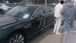 Chciał odjechać Bentleyem. 23-latek zatrzymany