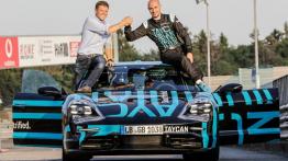 Porsche Taycan z rekordem Nürburgringu