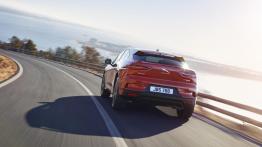 Elektryczny SUV Jaguara z godnymi uwagi osiągami