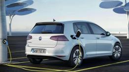 Volkswagen e-Golf trafia na rynek w Niemczech
