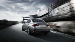 Lexus IS dostanie silnik z modelu NX