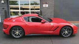 Ferrari SP America na pierwszych nieoficjalnych zdjęciach