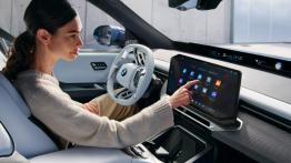 BMW usuwa przyciski z aut. Nowe iX3 przenosi obsługę do ekranu i sterowania głosowego