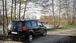 Peugeot 5008 pierwszej generacji – ciekawa propozycja dla rodziny