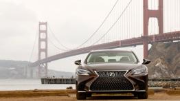 Samuraj w smokingu – nowy Lexus LS 500