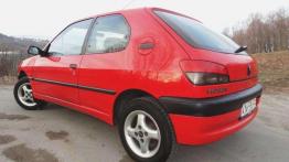Piękny kompakt spod znaku lwa - Peugeot 306 (1993-2001)