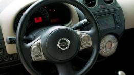 Zielony szaraczek - Nissan Micra