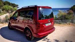 Volkswagen Caddy - pracowniczy dress code