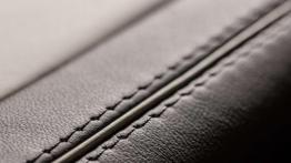 Feeria dźwięków, kolorów i zapachów, czyli zapowiedź nowej S-Klasy - Mercedes Klasa S