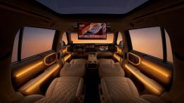 Prysznic w bagażniku i zwrotność Smarta. Gigantyczny chiński SUV IM LS9 Hyper to jeżdżący apartament