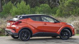 Toyota C-HR I Crossover Facelifting 1.2 Turbo 116KM 85kW 2019-2023