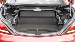 Mercedes-AMG SLC 43 (2016) - bagażnik