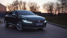 Volkswagen Arteon 2.0 TDI 190 KM - galeria redakcyjna - widok z przodu