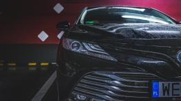 Toyota Camry 2.5 Hybrid Dynamic Force 218 KM- galeria redakcyjna - widok z przodu