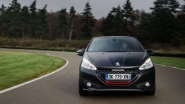 Peugeot 208 GTi 30th Anniversary Edition (2015) - widok z przodu