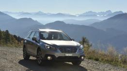 Subaru Outback 2015 2.5i - wersja europejska - widok z przodu