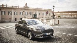 Ford Vignale Mondeo Sedan (2015) - widok z przodu