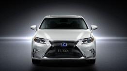 Lexus ES VI 300h Facelifting (2016) - widok z przodu
