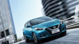 Nissan Lannia (2015) - widok z przodu