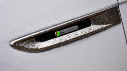 Jaguar XF (2016) - galeria redakcyjna - emblemat boczny