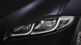 Jaguar XJ Autobiography (X351 Facelifting) 2016 - lewy przedni reflektor - włączony