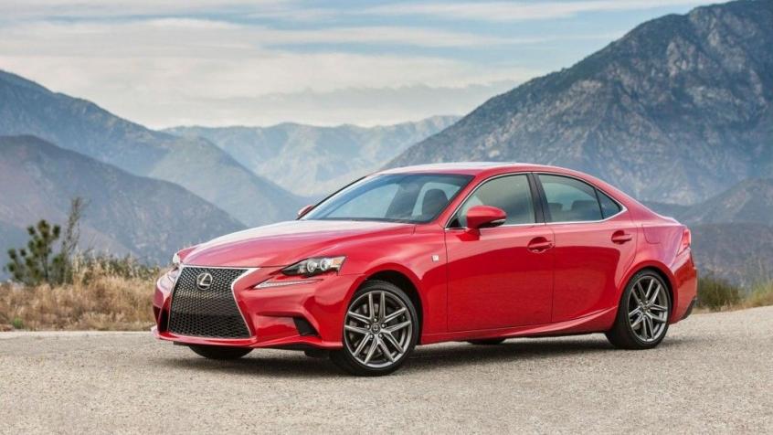 Lexus IS III Sedan 300h 223KM 164kW 2013-2016