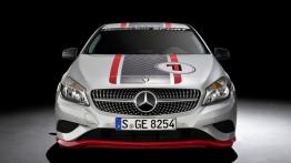Mercedes A 180 Sport (W176) 2013 - widok z przodu